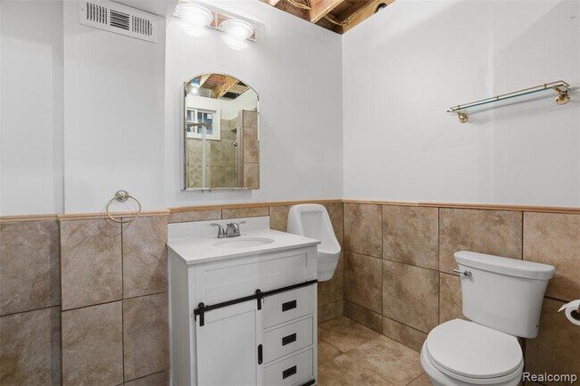 Building Photo - 3932 Fieldview Rd