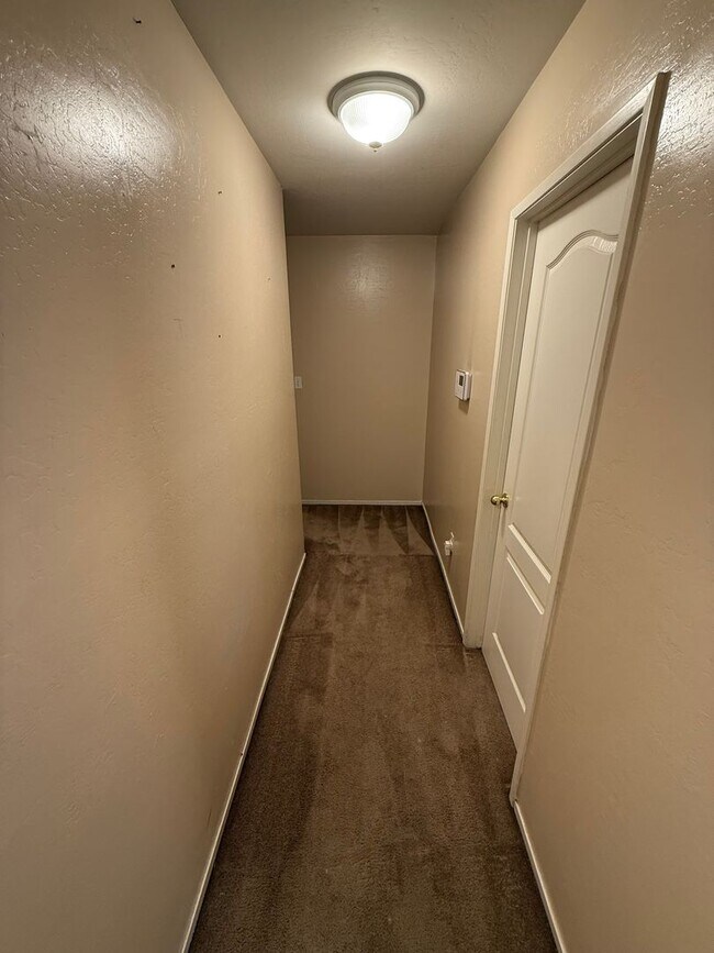 Building Photo - Charming 4-Bedroom Home in Emerald Estates