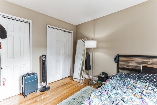 Building Photo - 207 Polifly Rd