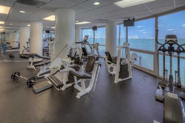 Building Photo - 770 Claughton Island Dr