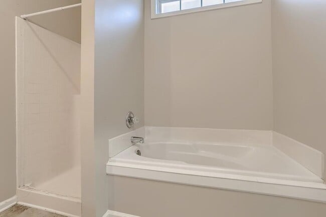 Building Photo - 2605 Gateview Ct