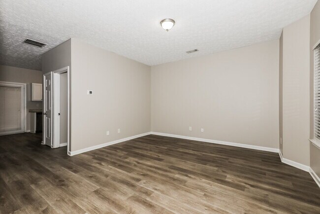 Building Photo - 145 Prescott Ct