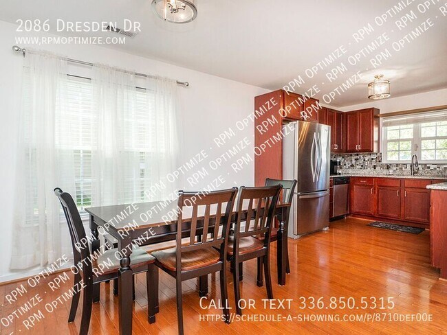 Building Photo - 2086 Dresden Dr