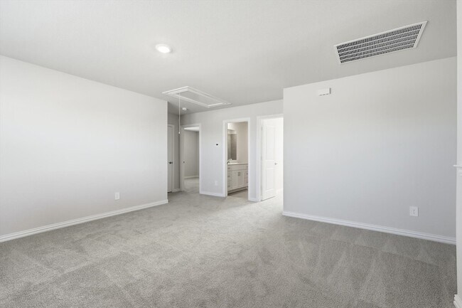 Building Photo - 5611 Chasewood Dr