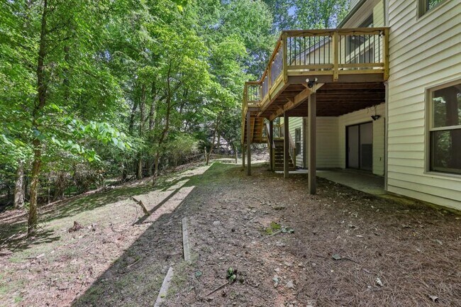Building Photo - 110 Westchester Way