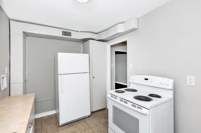 Building Photo - 207 Windham St SE