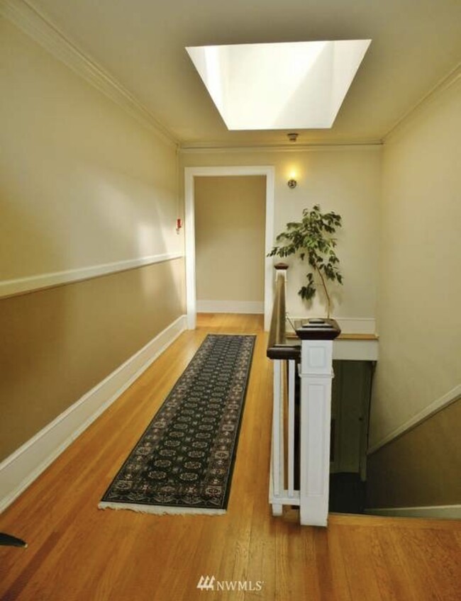 Common Hallway - 720 6th Ave 306