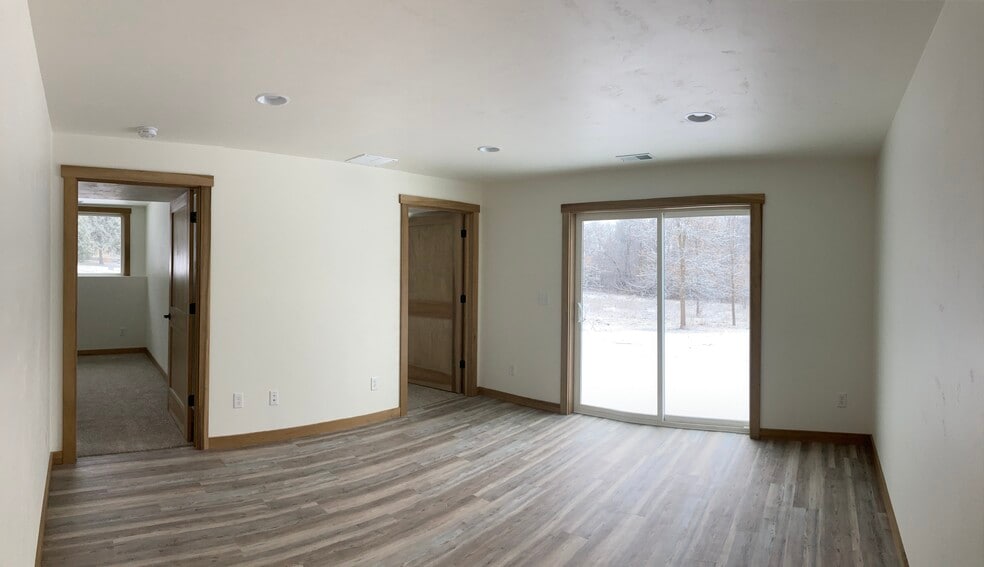 Building Photo - 5232 County Road II