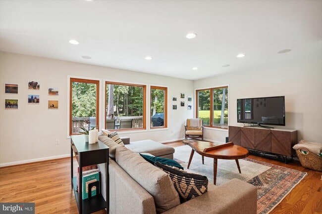 Building Photo - 10408 Hunter Ridge Dr