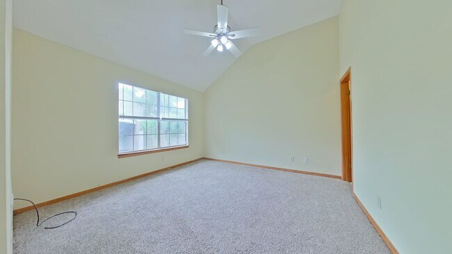 Building Photo - 2815 Old Carriage Ln