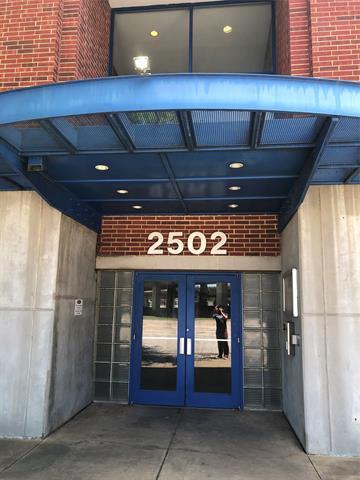 Building Photo - 2502 Live Oak St