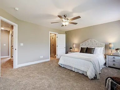 Building Photo - 555 Gresham Ln