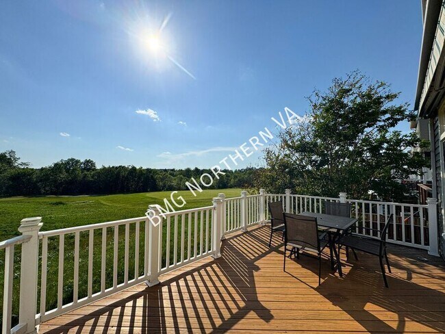 Building Photo - 43003 Golf View Dr