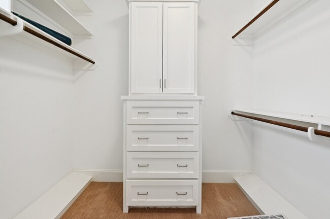 Building Photo - 5636 Kiam St