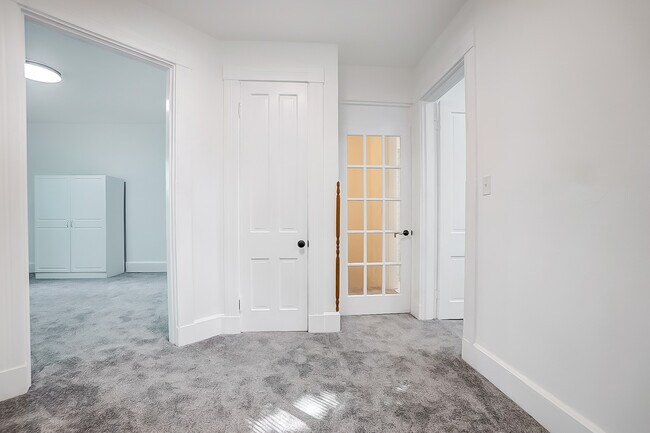 Building Photo - 6365 Revere Ave