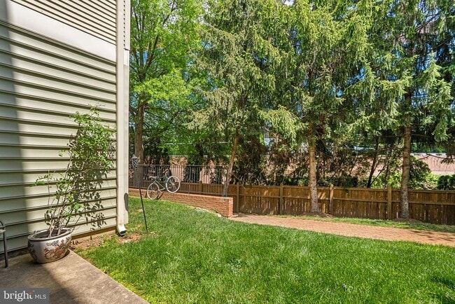 Building Photo - 11213 Edson Park Pl