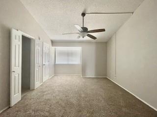 Building Photo - 8750 Park Ln