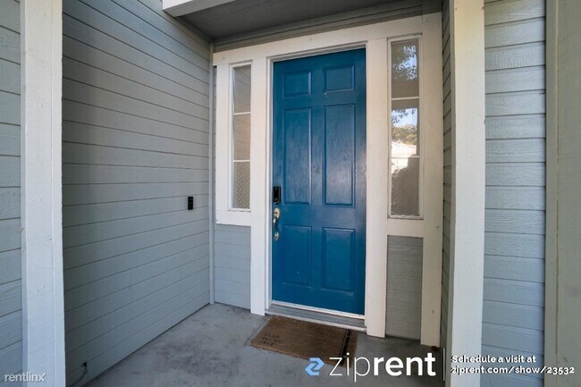 Building Photo - 3 br, 2.5 bath House - 9404 Fox Den Court,...