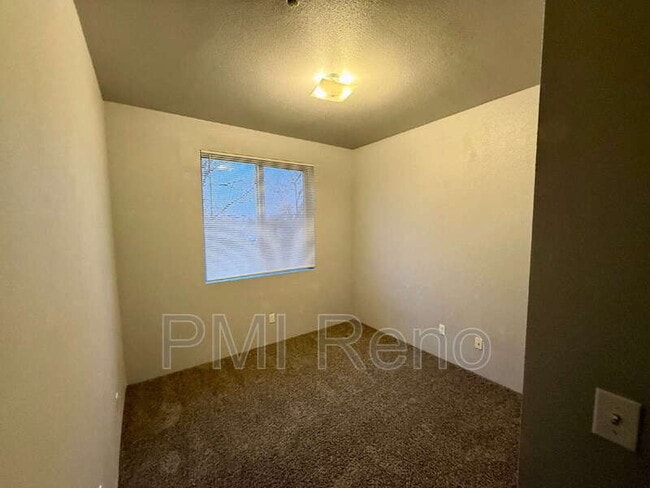 Building Photo - 1600 I St