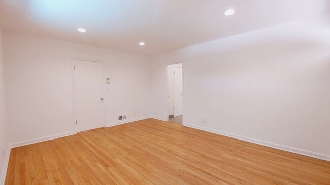 Building Photo - Broadmoor Mid-Century 3 Bedroom Ranch With...