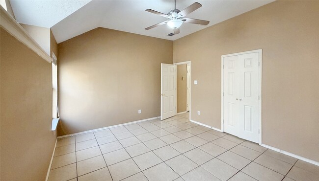 Building Photo - 7189 Waterlily Ln