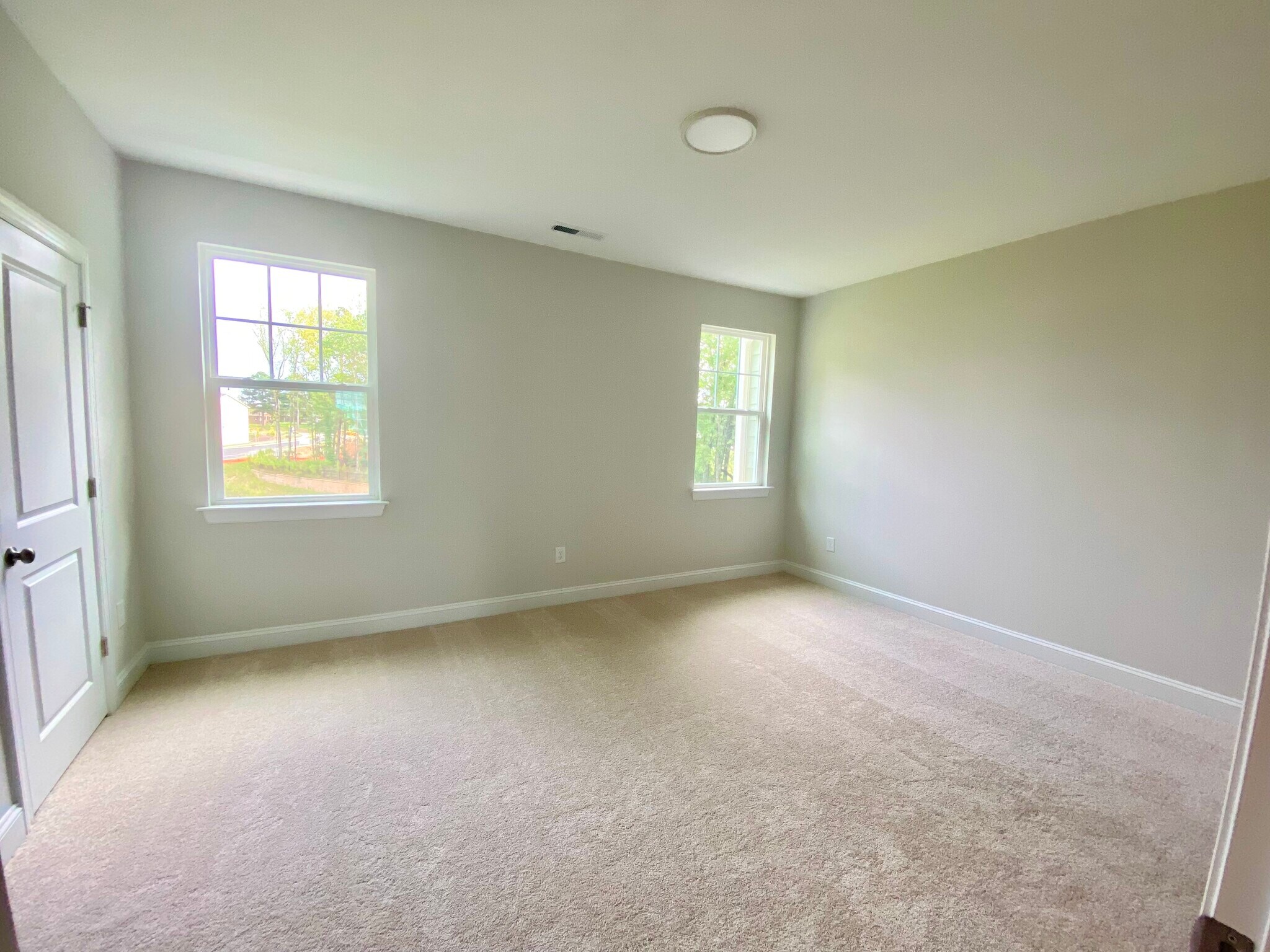 Building Photo - 2843 Macbeth Ln