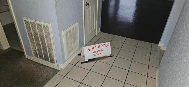 Building Photo - 5802 Sackville Cl