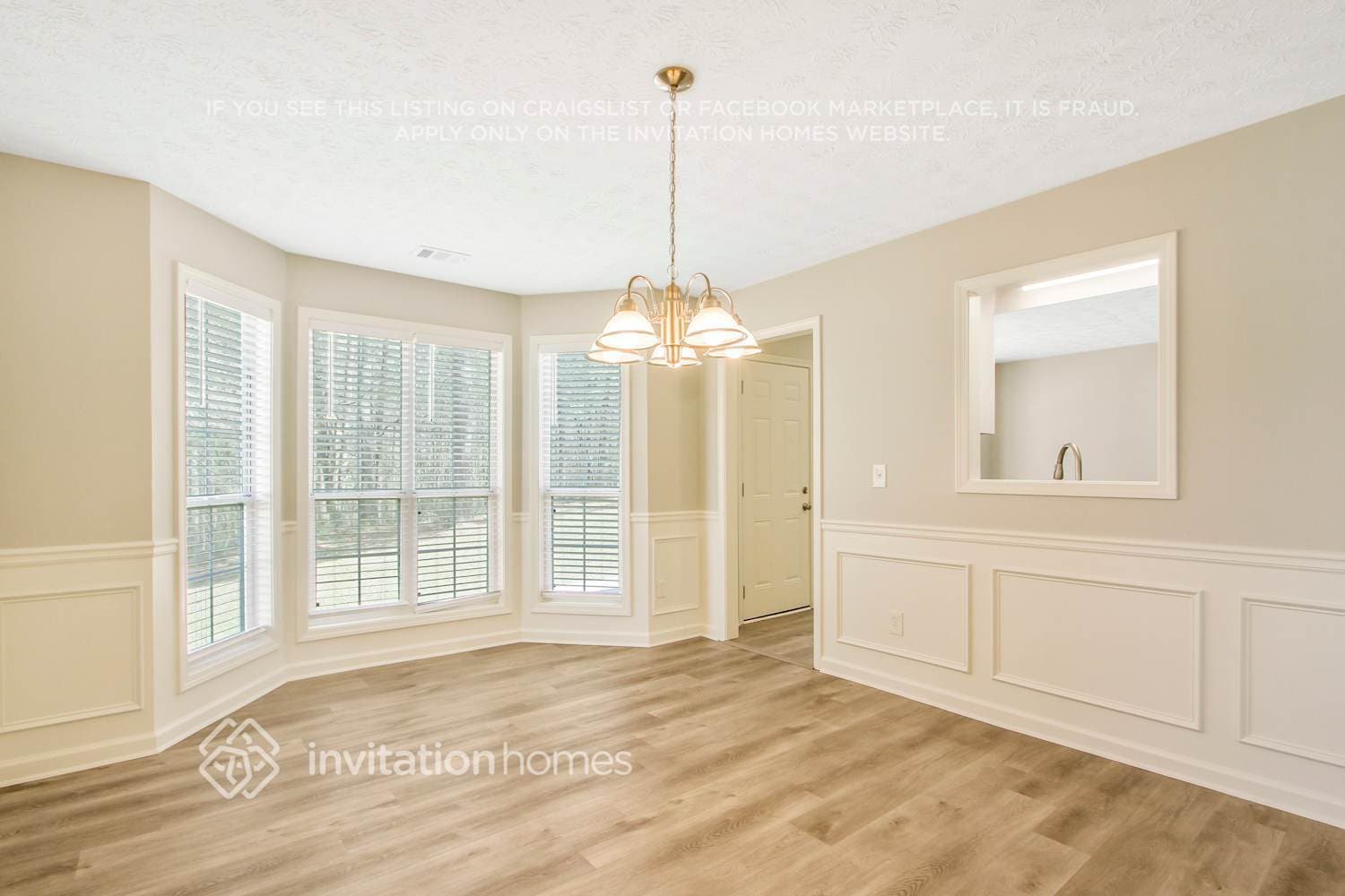 Building Photo - 3272 Summit Glen Dr