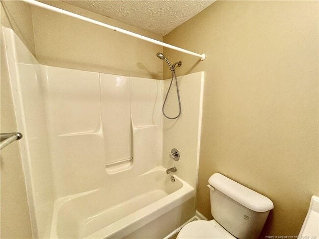 Building Photo - 127 Kristin Ave