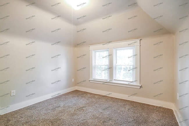 Building Photo - 2729 Ruberg Ave