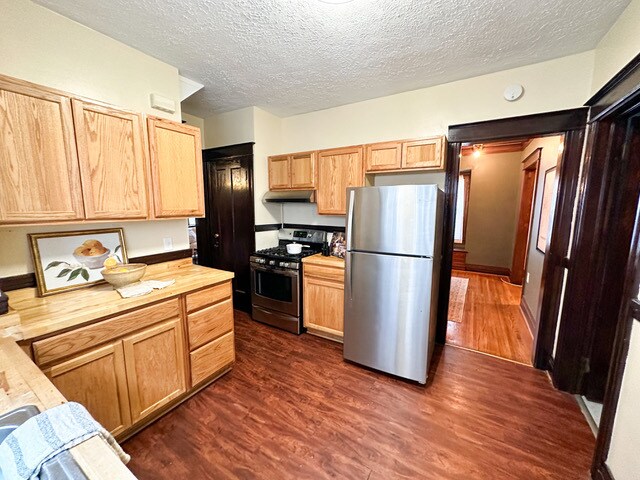 Building Photo - 159 Genesee Park Blvd