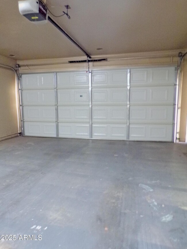 Building Photo - 3333 E Medlock Dr