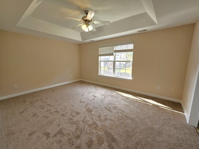 Building Photo - 232 Worcester Ln