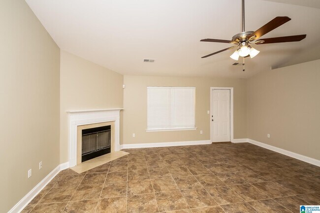Building Photo - 450 Marsh Cir