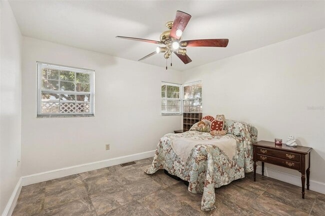 Building Photo - 2356 Conway Blvd