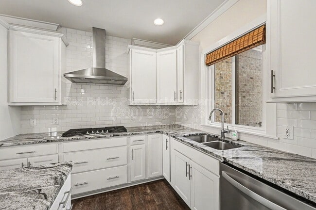 Building Photo - 2905 Grand Union Way