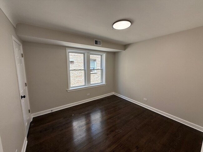 Building Photo - 1637 Elmwood Ave