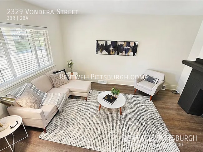 Building Photo - 2329 Vondera St