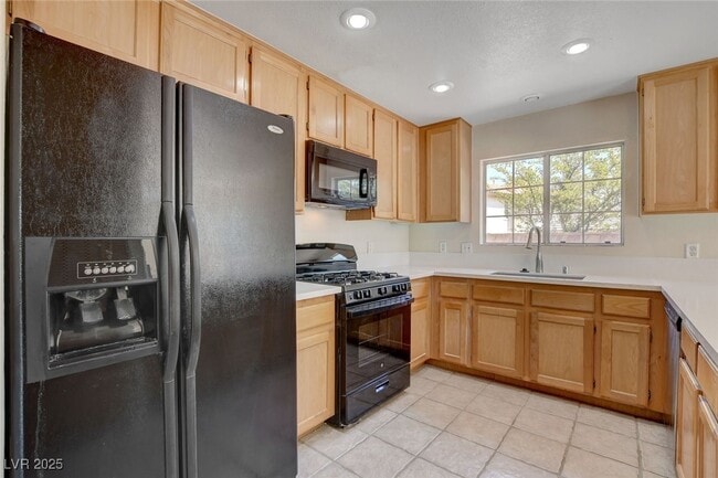 Building Photo - 1220 Padre Serra Ln