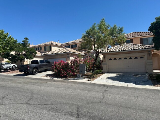 Building Photo - Summerlin North