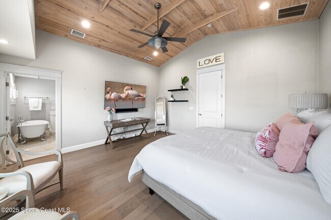 Building Photo - 14 Cottage Ct