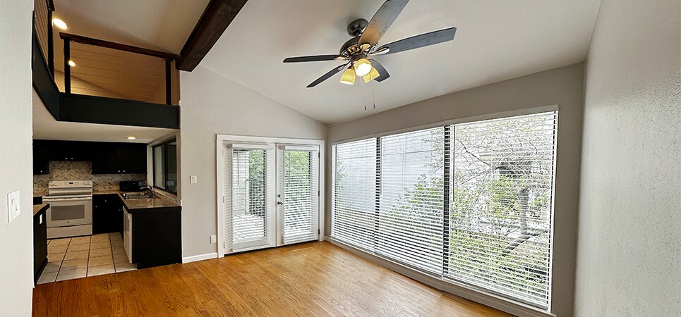 Dining area - 6724 Eastridge Dr
