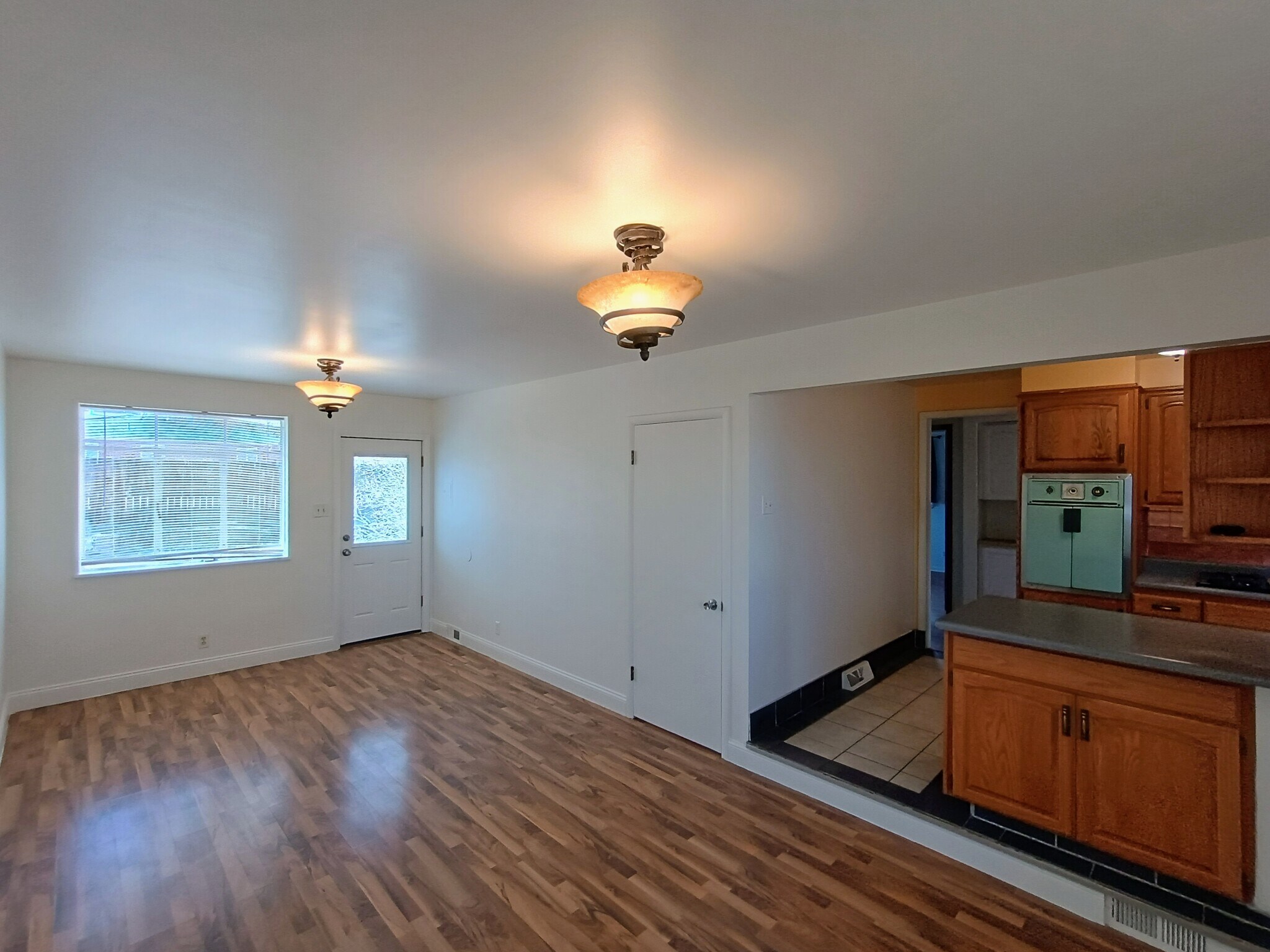 Building Photo - 235 Hemlock St