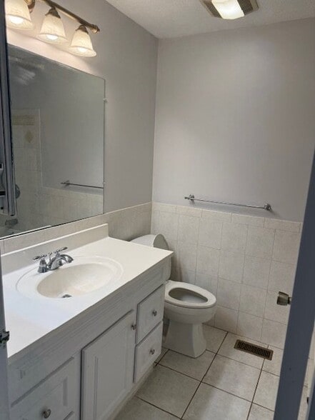 Building Photo - 5705 Stone Bluff Rd