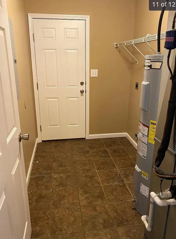 Building Photo - 2407 Putnam St