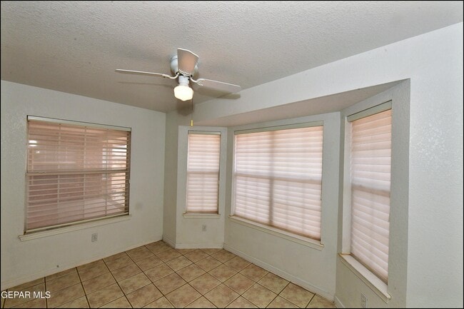 Building Photo - 14101 Koshare Ct