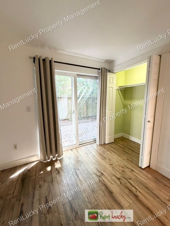 Building Photo - 2652 NW 56th St