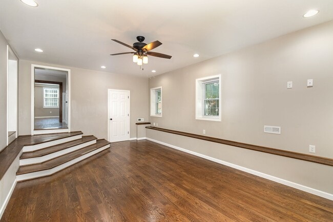 Building Photo - 4 Bedroom home in historic downtown Carlisle, PA!