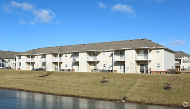 Building Photo - Avalon Lakes