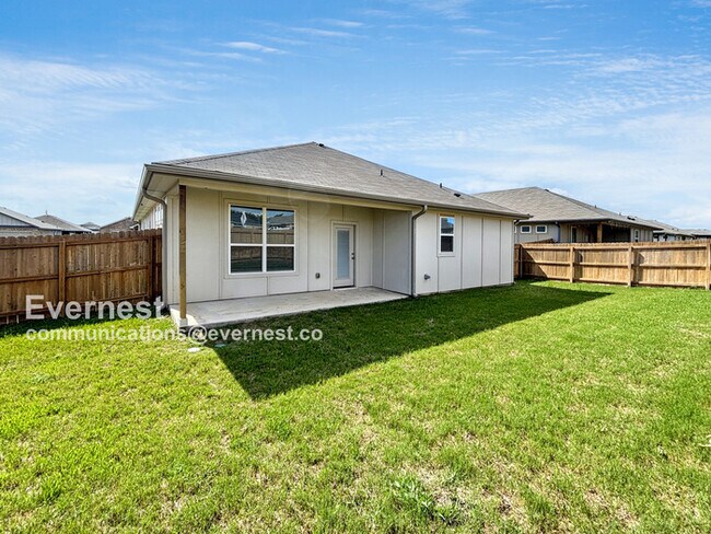 Building Photo - 857 Freedom Cir